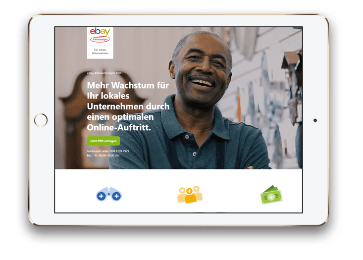 Website erstellen lassen Berlin – Tablet zeigt die Startseite einer Unternehmensseite