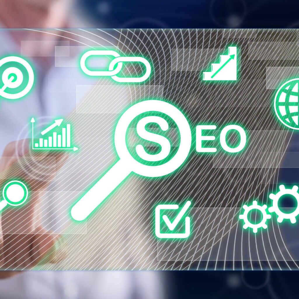 SEO Check – Hand tippt auf virtuelle Symbole